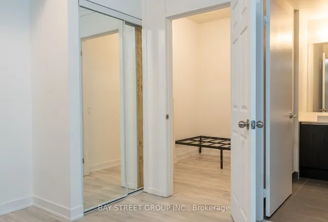 Additional property image - 251 Manitoba St Unit 727
