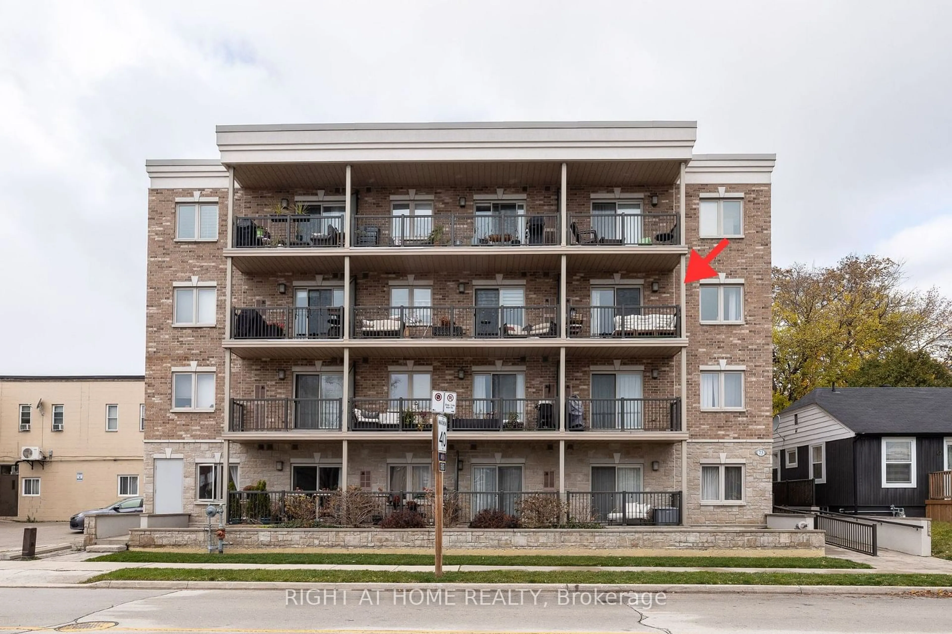 Unknown for 73 Washington Ave #301, Oakville Ontario L6K 1W5