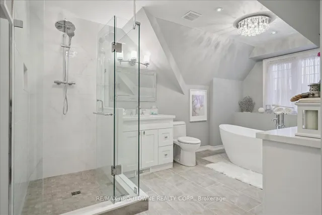 Additional property image - 183 Roxton Rd