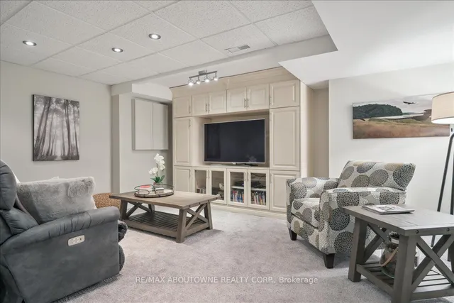 Additional property image - 183 Roxton Rd