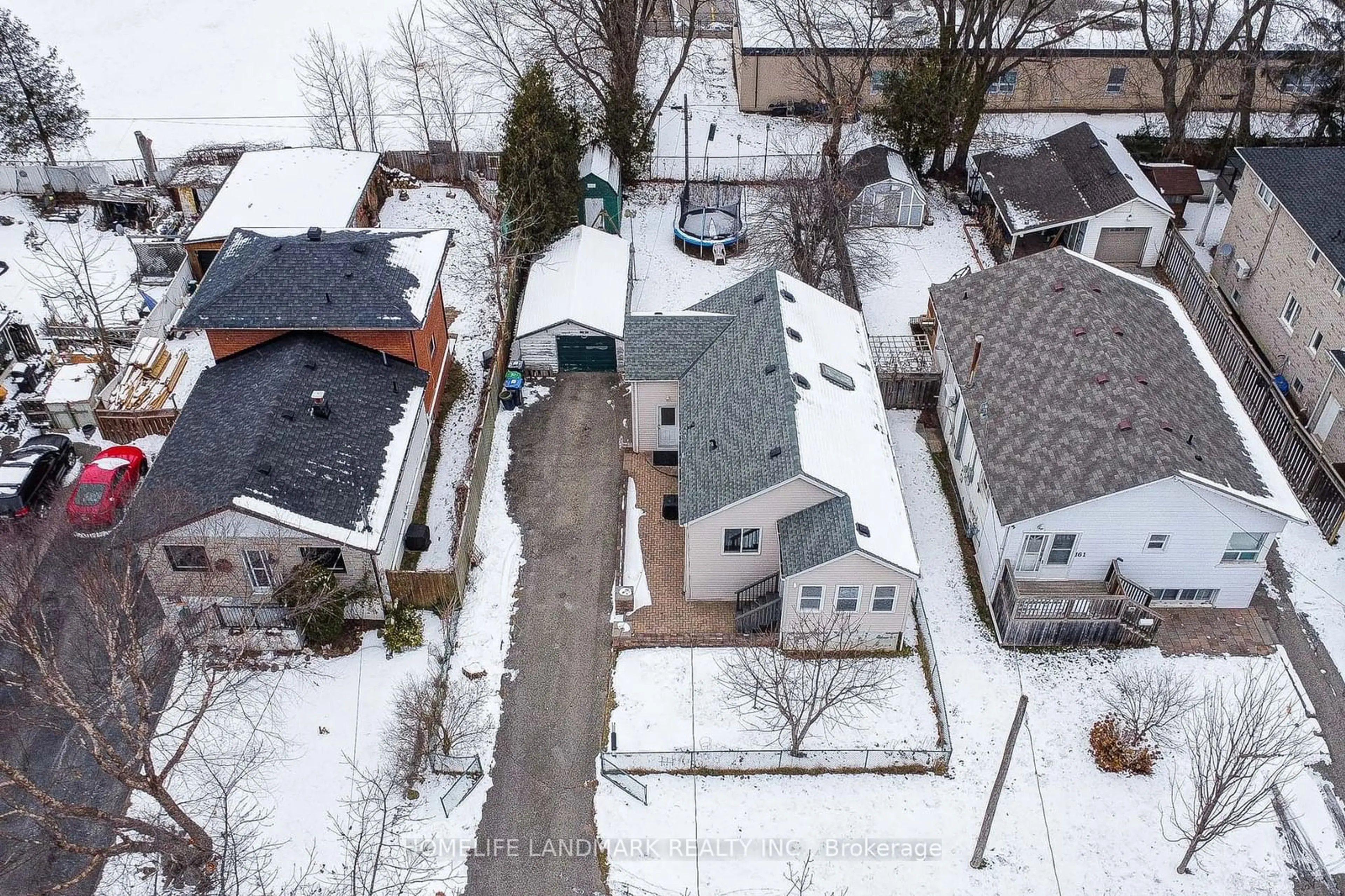 A pic from outside/outdoor area/front of a property/back of a property/a pic from drone, street for 155 Angelene St, Mississauga Ontario L5G 1X1