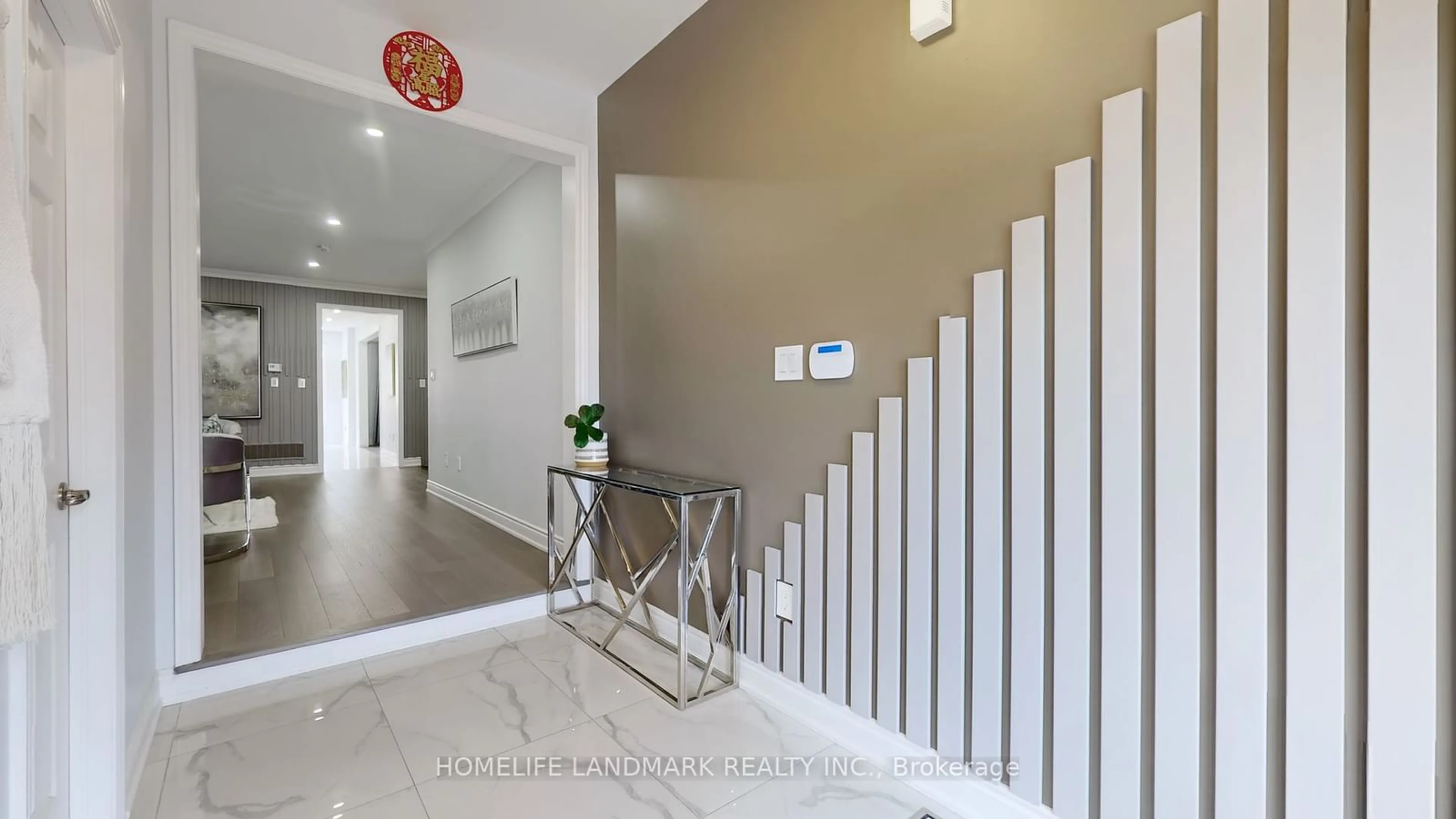 Indoor foyer for 315 North Park Blvd, Oakville Ontario L6M 1P9