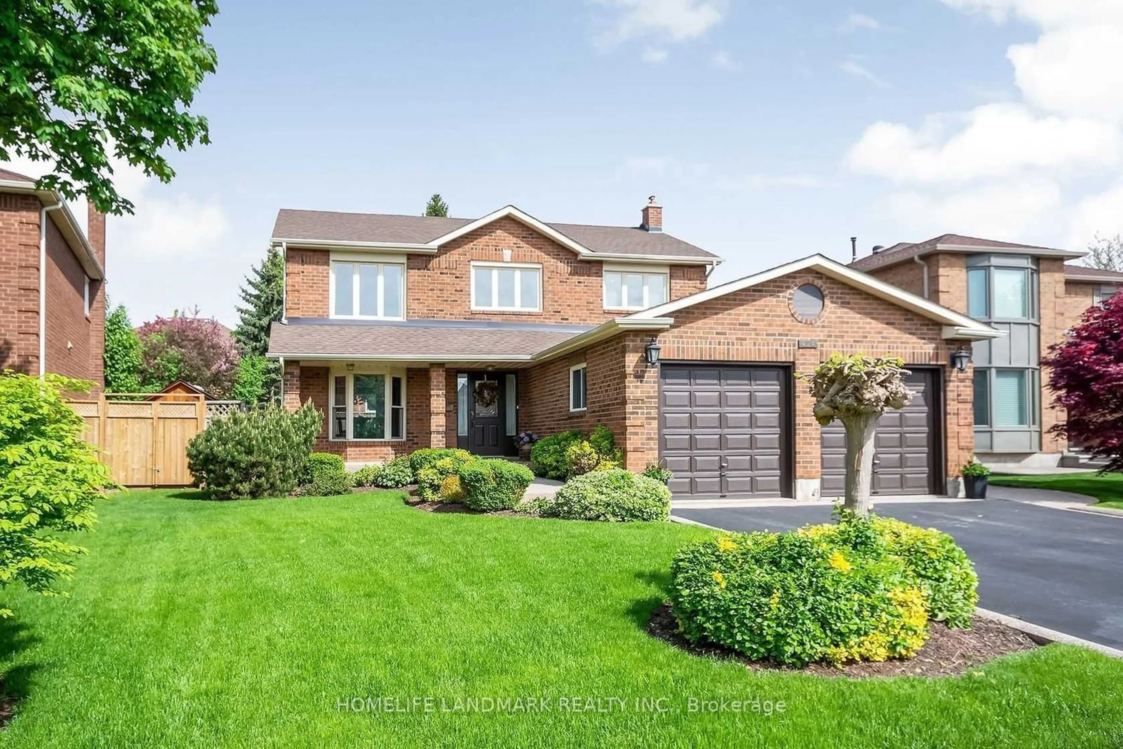 Home with brick exterior material, street for 424 Golden Oak Dr, Oakville Ontario L6H 3Y2