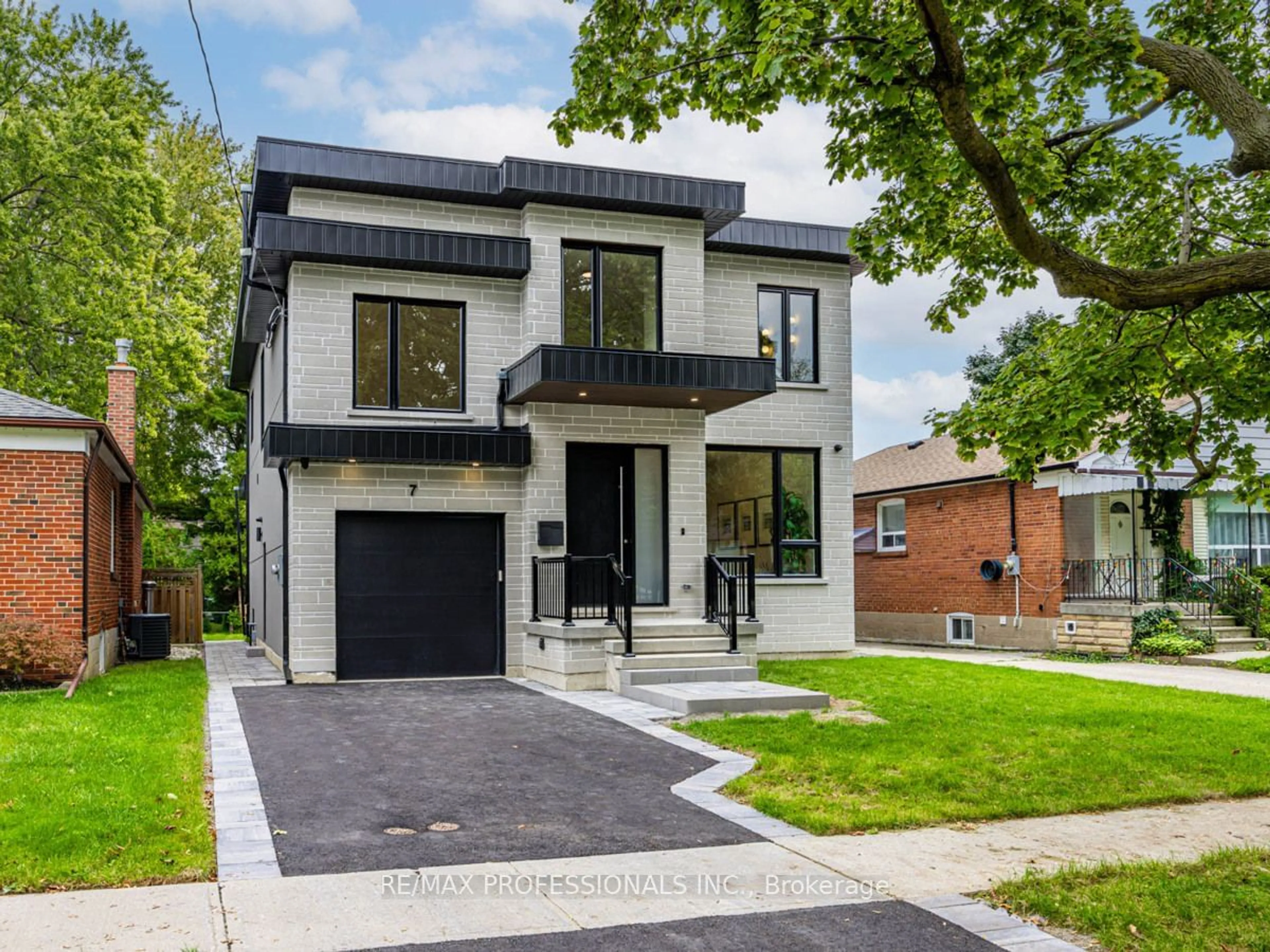 Home with brick exterior material, street for 7 Charleston Rd, Toronto Ontario M9B 4M6