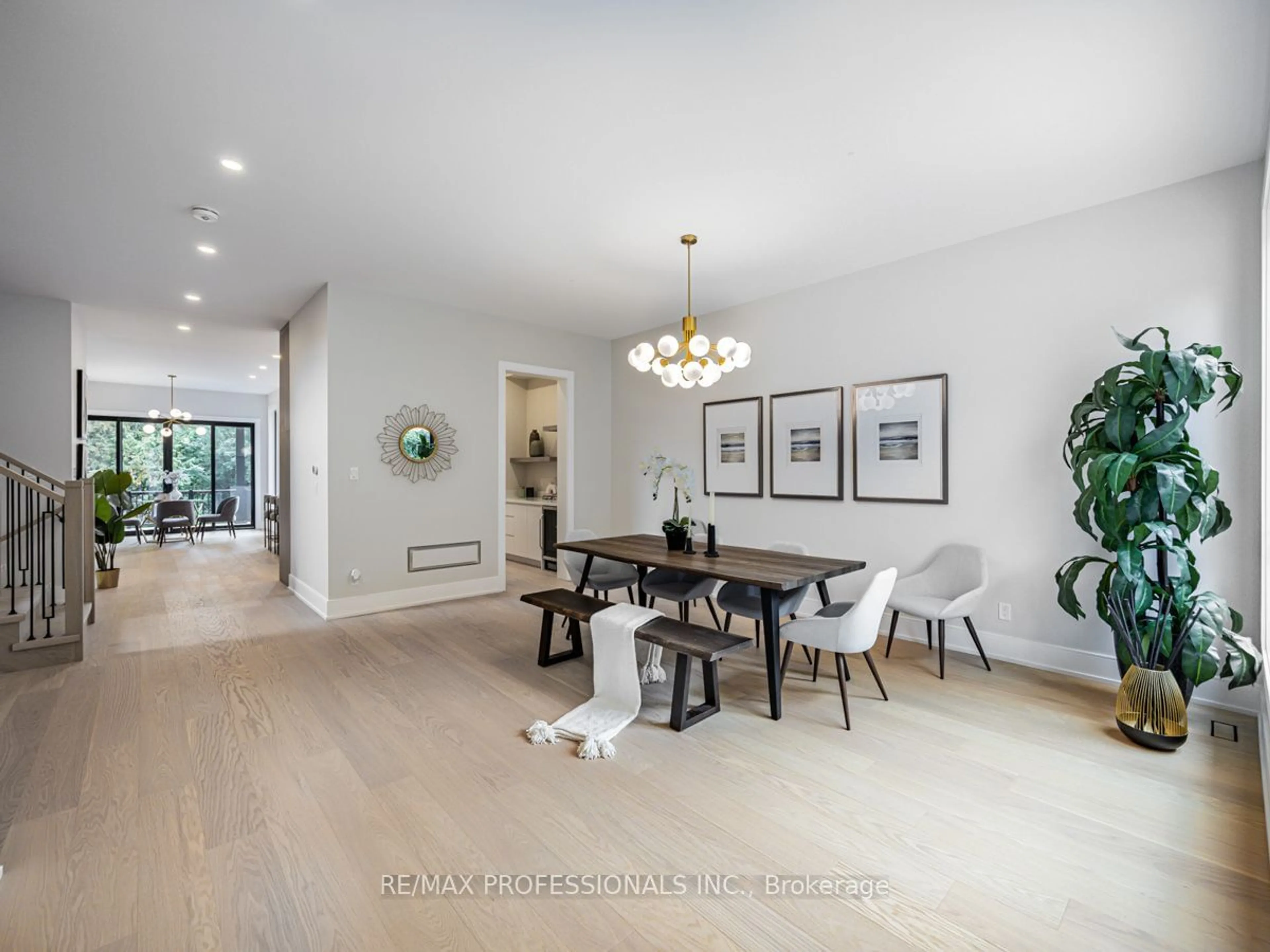 Dining room, unknown for 7 Charleston Rd, Toronto Ontario M9B 4M6