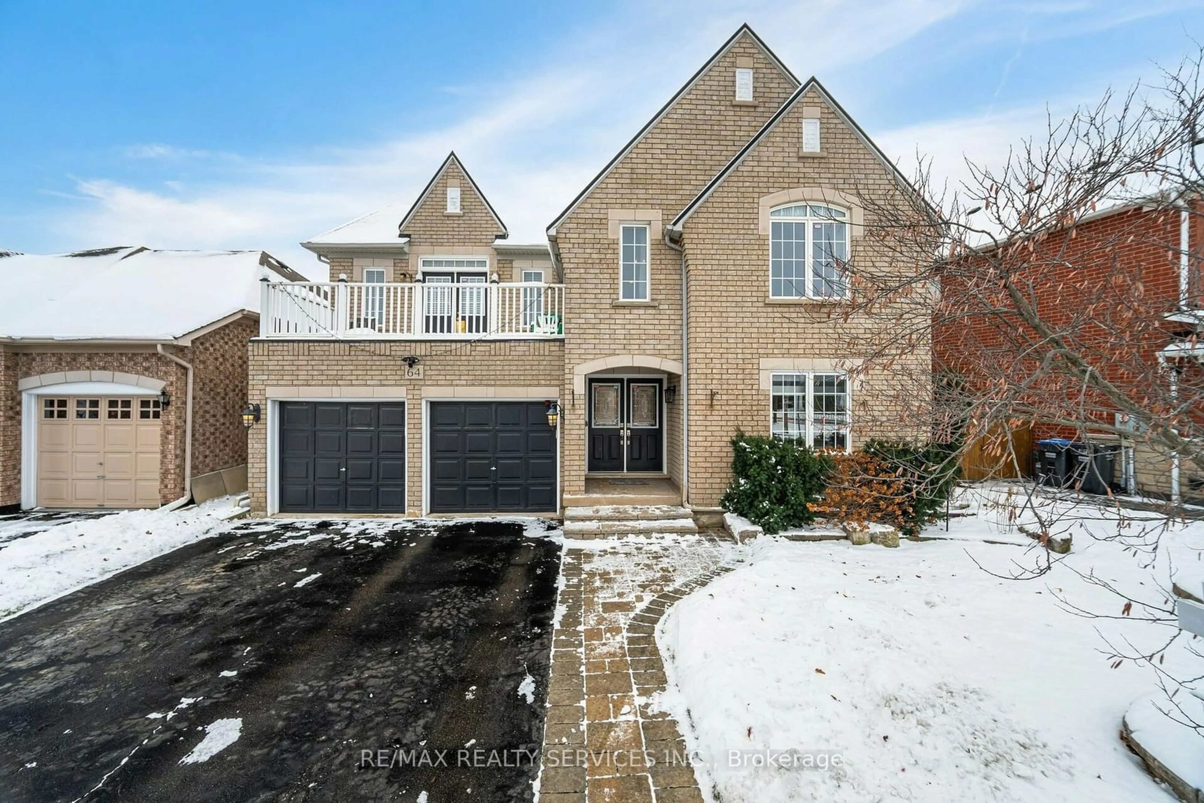 Home with brick exterior material, street for 64 Edenbrook Hill Dr, Brampton Ontario L7A 2N5