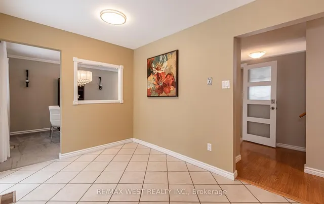 Additional property image - 44 Regentview Dr