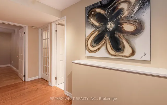 Additional property image - 44 Regentview Dr
