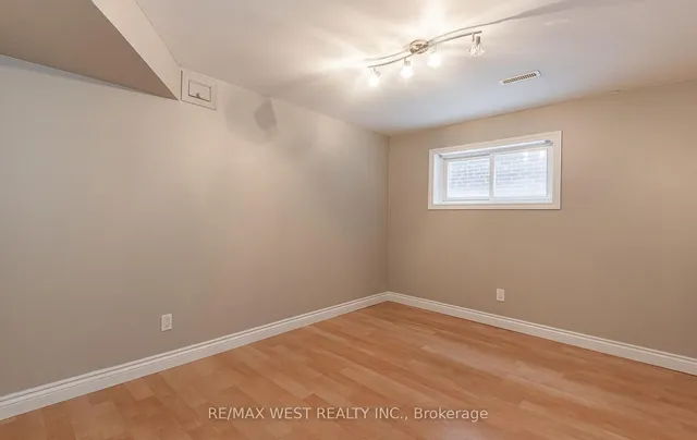 Additional property image - 44 Regentview Dr