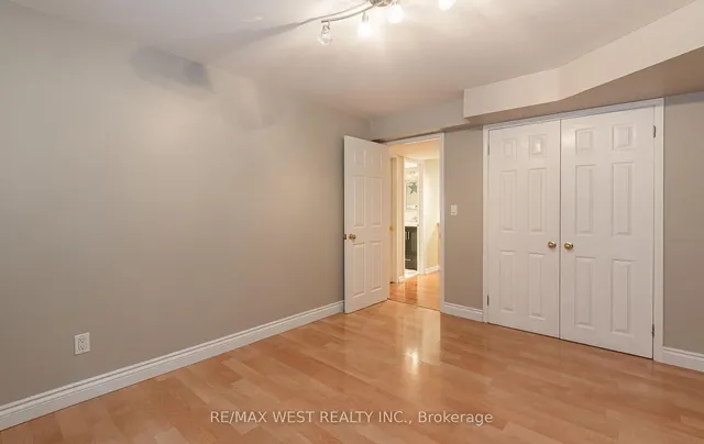 Additional property image - 44 Regentview Dr