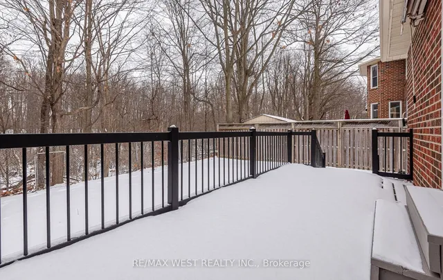 Additional property image - 44 Regentview Dr