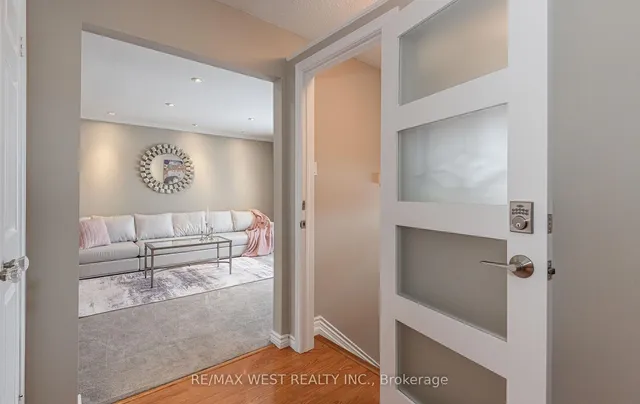 Additional property image - 44 Regentview Dr