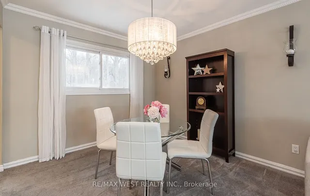 Additional property image - 44 Regentview Dr