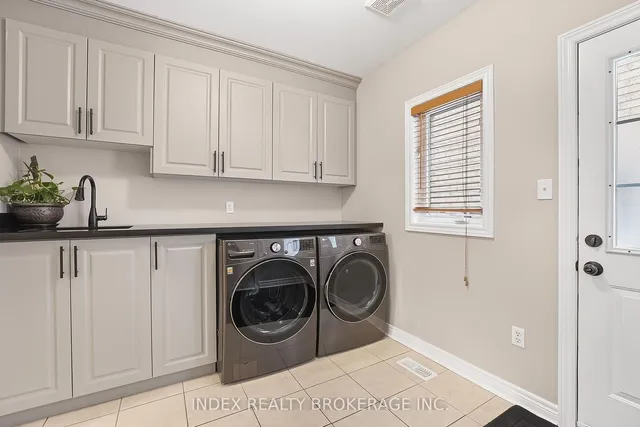 Additional property image - 33 Timberwolf Rd