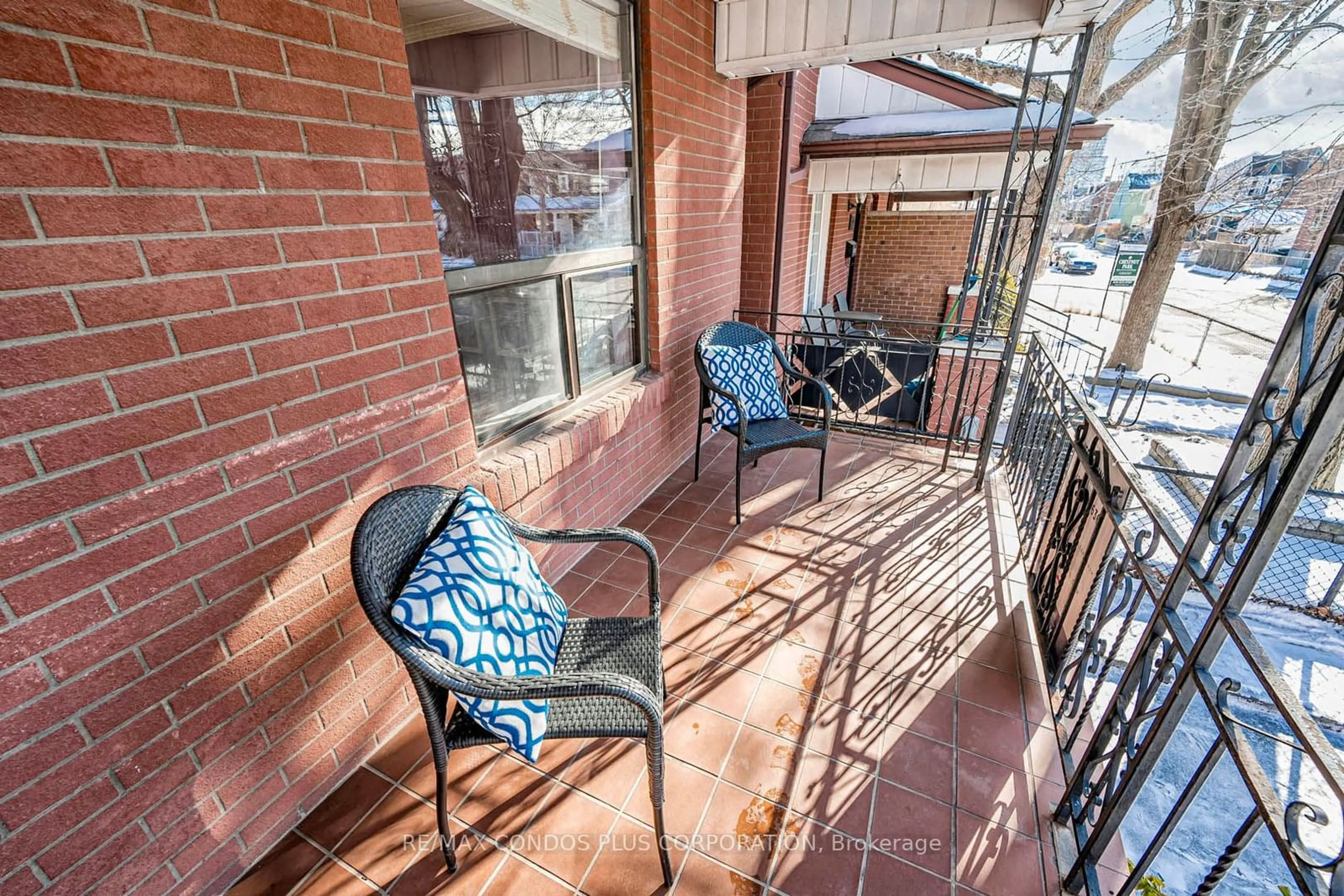 Patio, street for 33 Via Italia, Toronto Ontario M6H 3R4