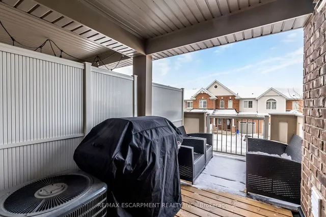 Additional property image - 1139 Duignan Cres