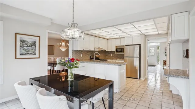 Additional property image - 524 Chillingham Cres
