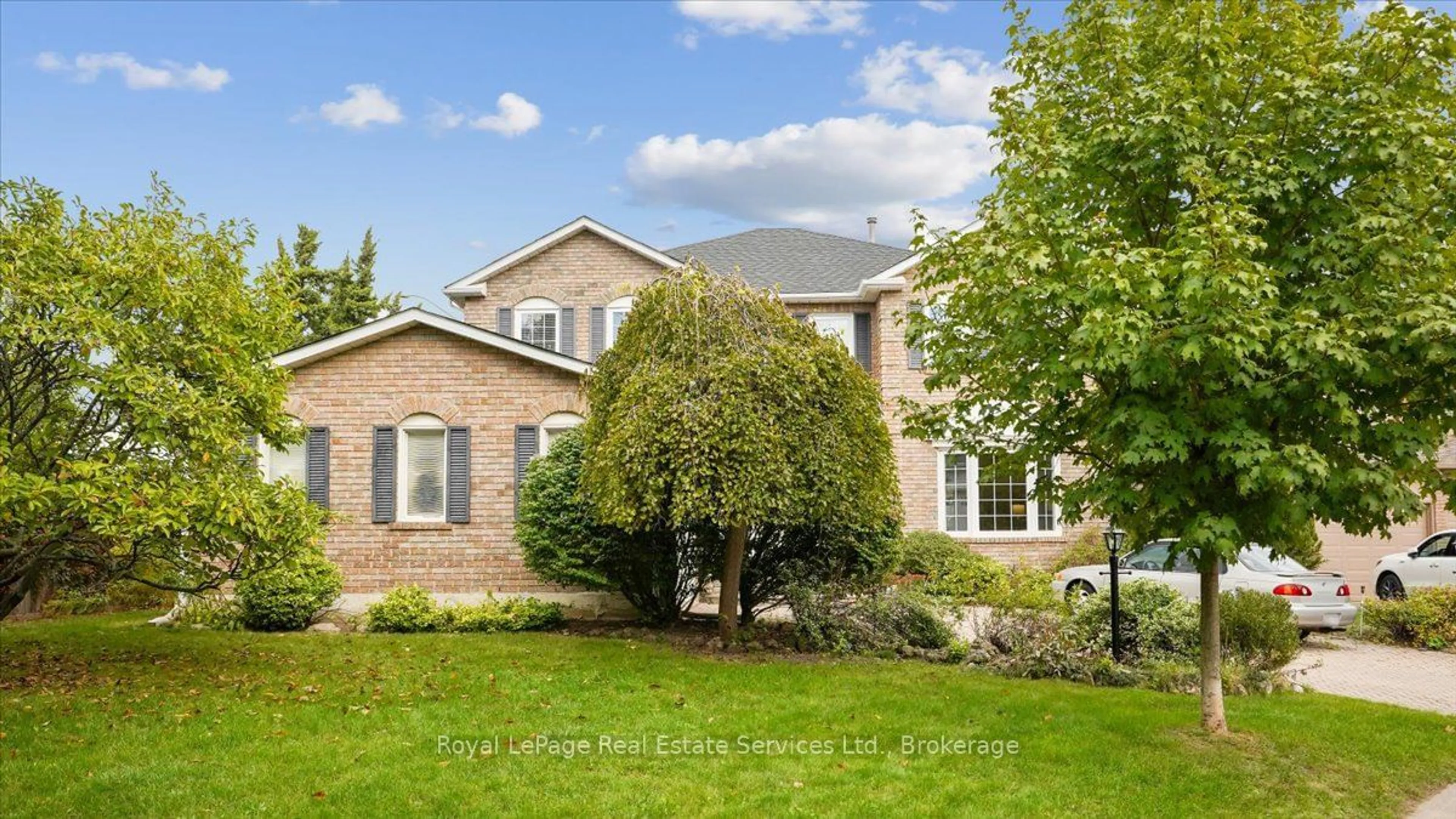 Home with brick exterior material, unknown for 524 Chillingham Cres, Oakville Ontario L6J 6N7