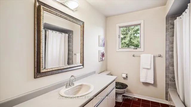 Additional property image - 524 Chillingham Cres