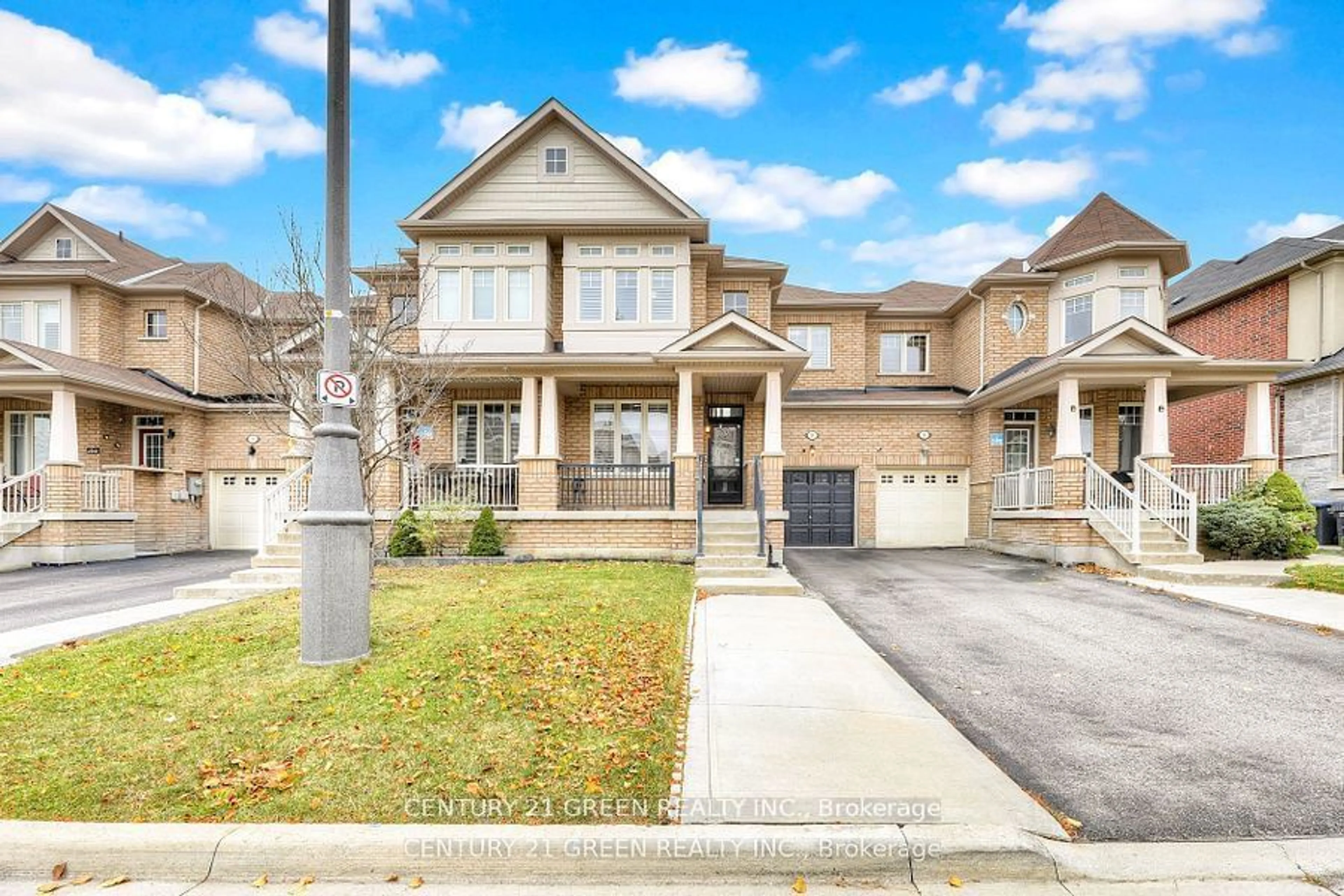 Home with brick exterior material, street for 14 Merrickville Way, Brampton Ontario L6Y 0V8