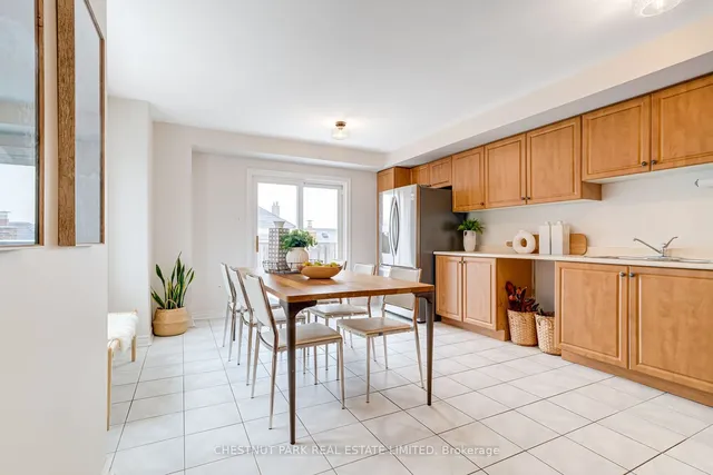 Additional property image - 2431 Dufferin St