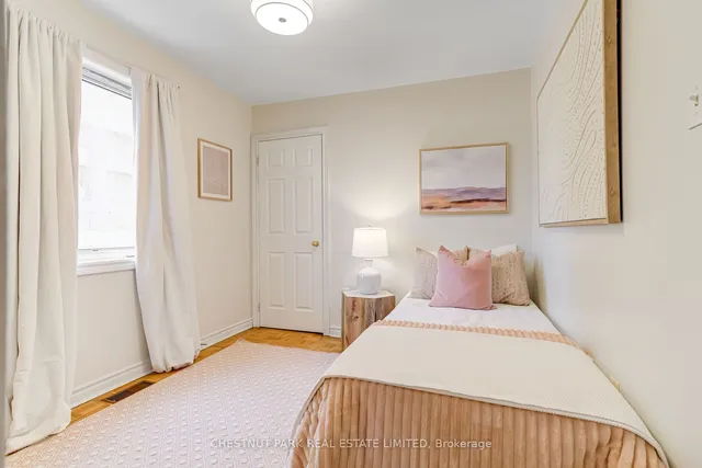 Additional property image - 2431 Dufferin St