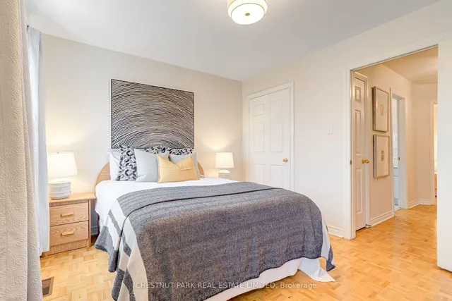 Additional property image - 2431 Dufferin St