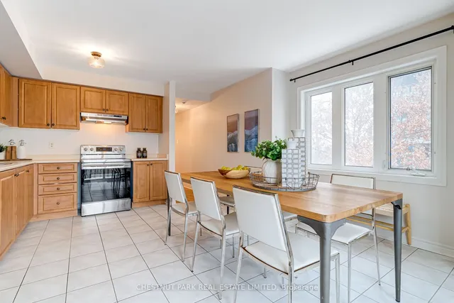 Additional property image - 2431 Dufferin St