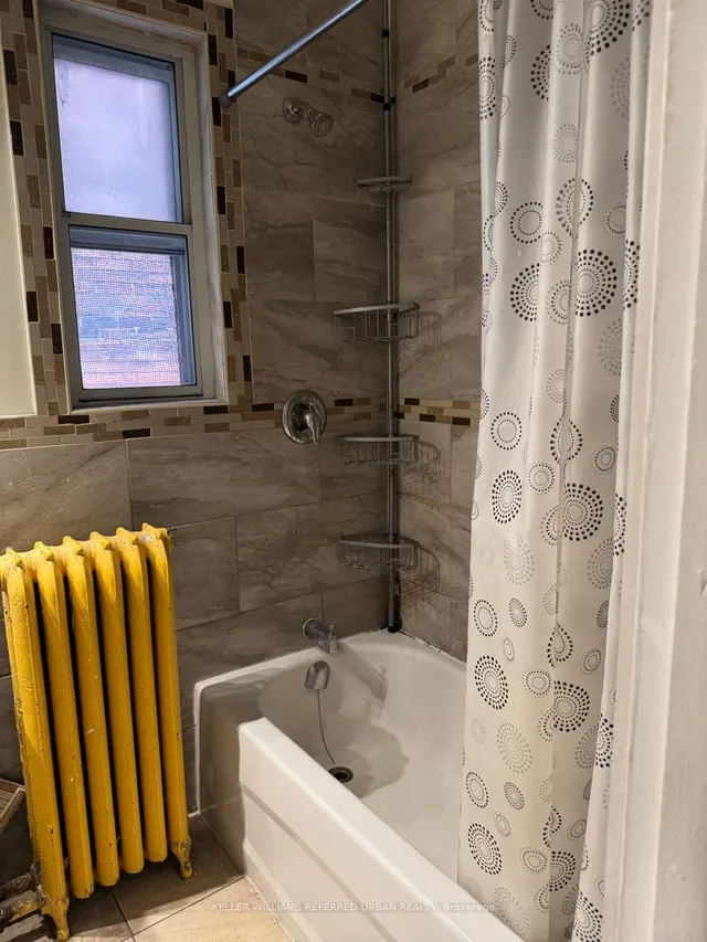 Additional property image - 540 Gladstone Ave