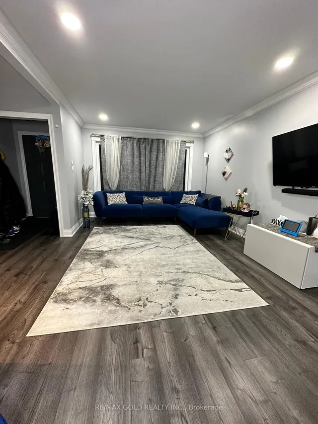Additional image 3 of 3 Panorama Cres