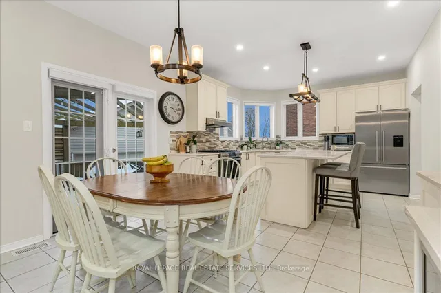 Additional property image - 2483 Sunnyhurst Clse