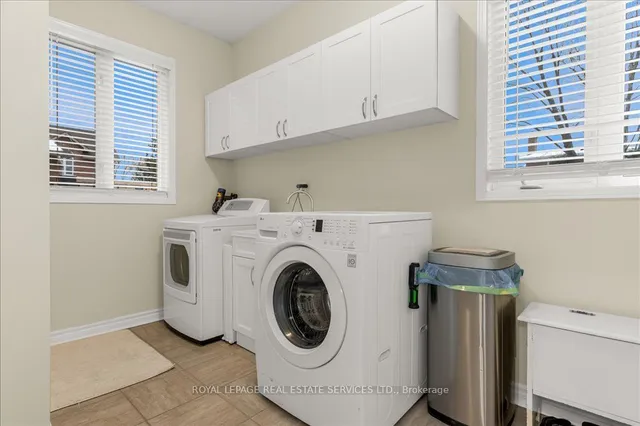 Additional property image - 2483 Sunnyhurst Clse