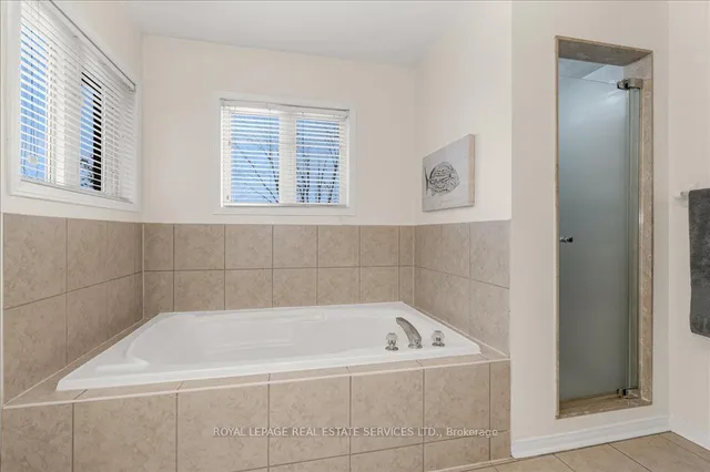 Additional property image - 2483 Sunnyhurst Clse