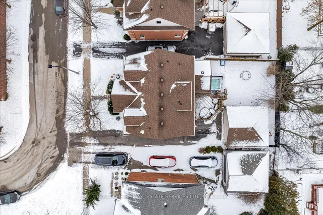 Additional property image - 2483 Sunnyhurst Clse
