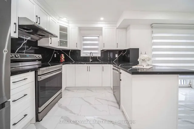 Additional property image - 137 Seaside Circ