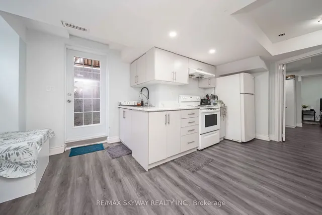 Additional property image - 137 Seaside Circ
