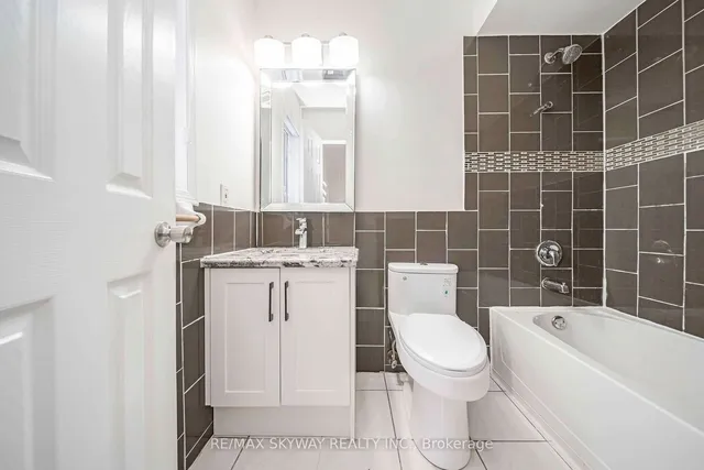 Additional property image - 137 Seaside Circ