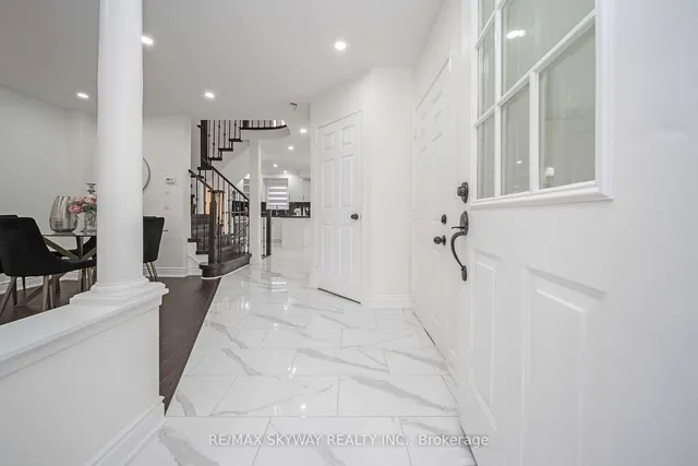 Additional property image - 137 Seaside Circ