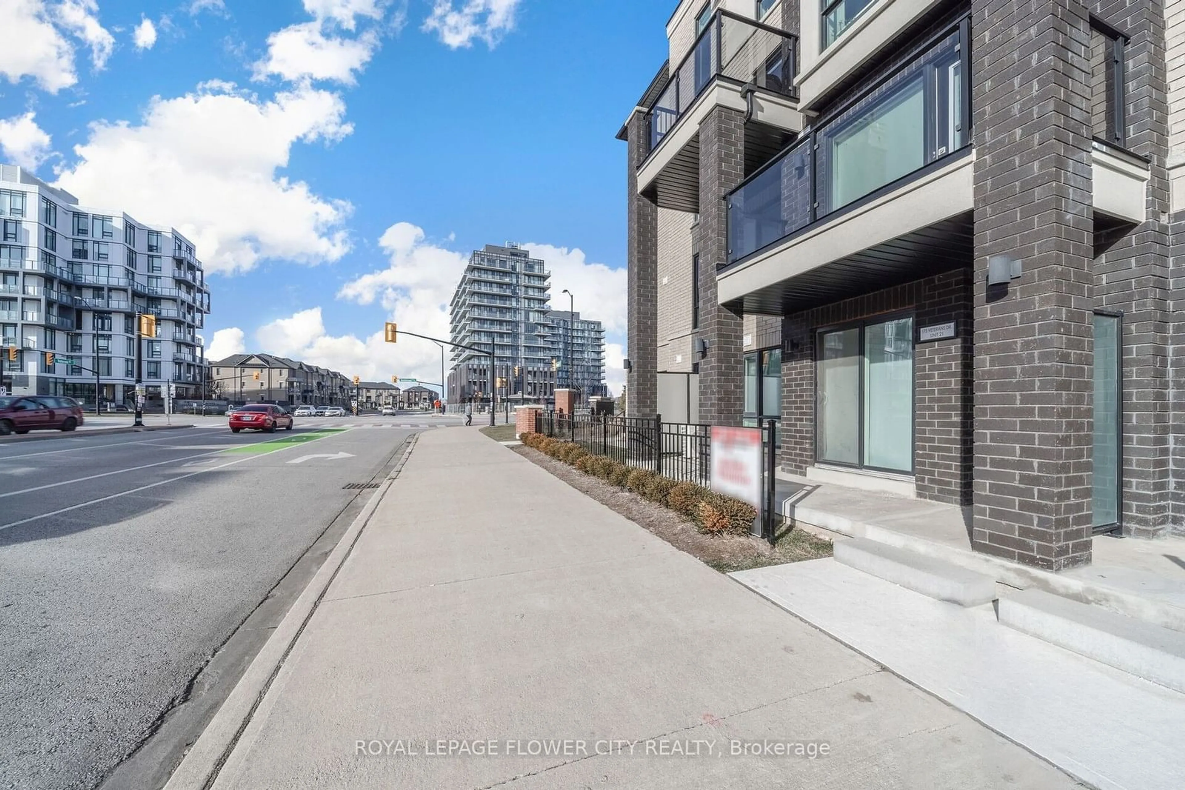 Patio, street for 175 Veterans Dr #21, Brampton Ontario L7A 5L2