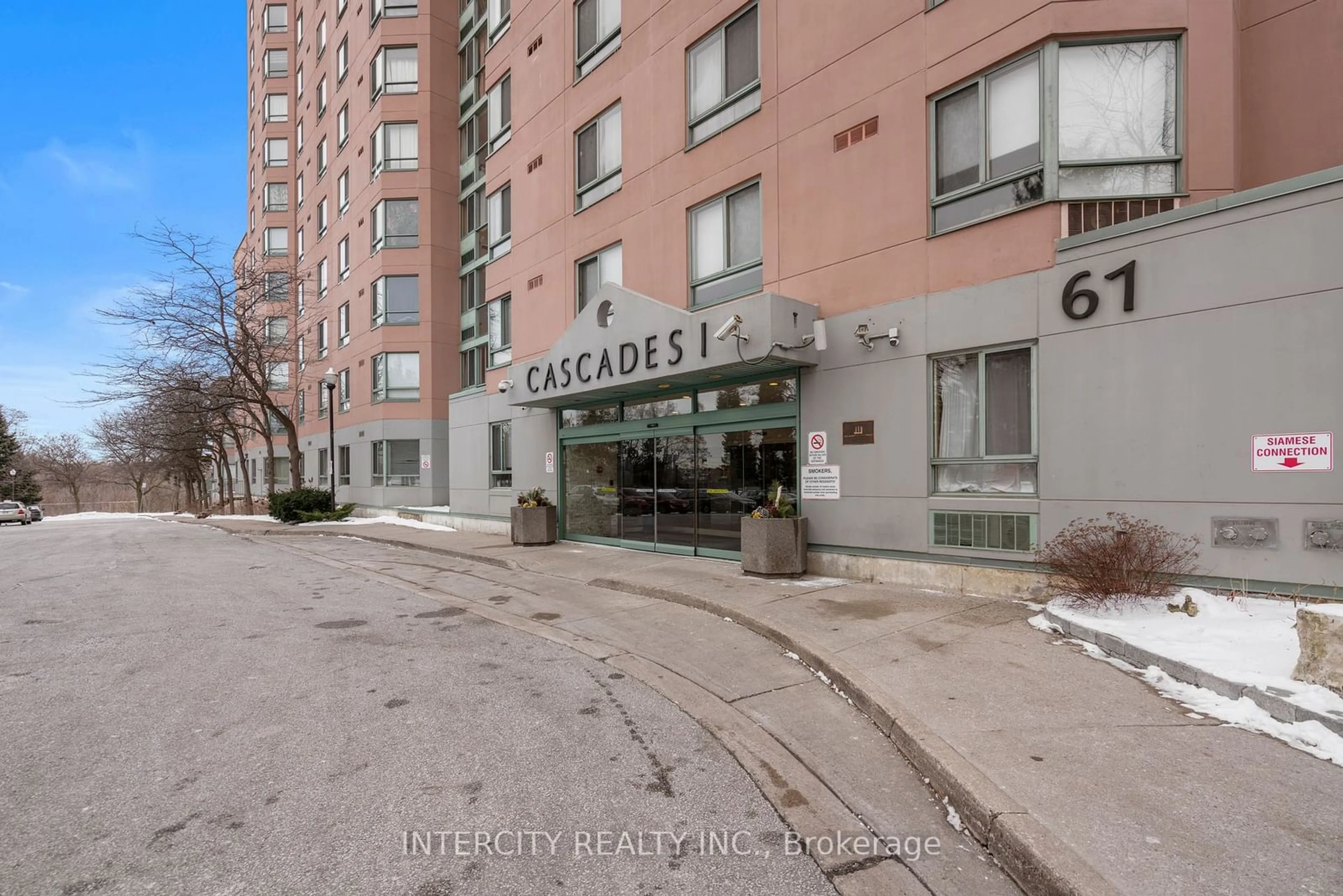 Indoor foyer for 61 Markbrook Lane #PH3, Toronto Ontario M9V 5E7