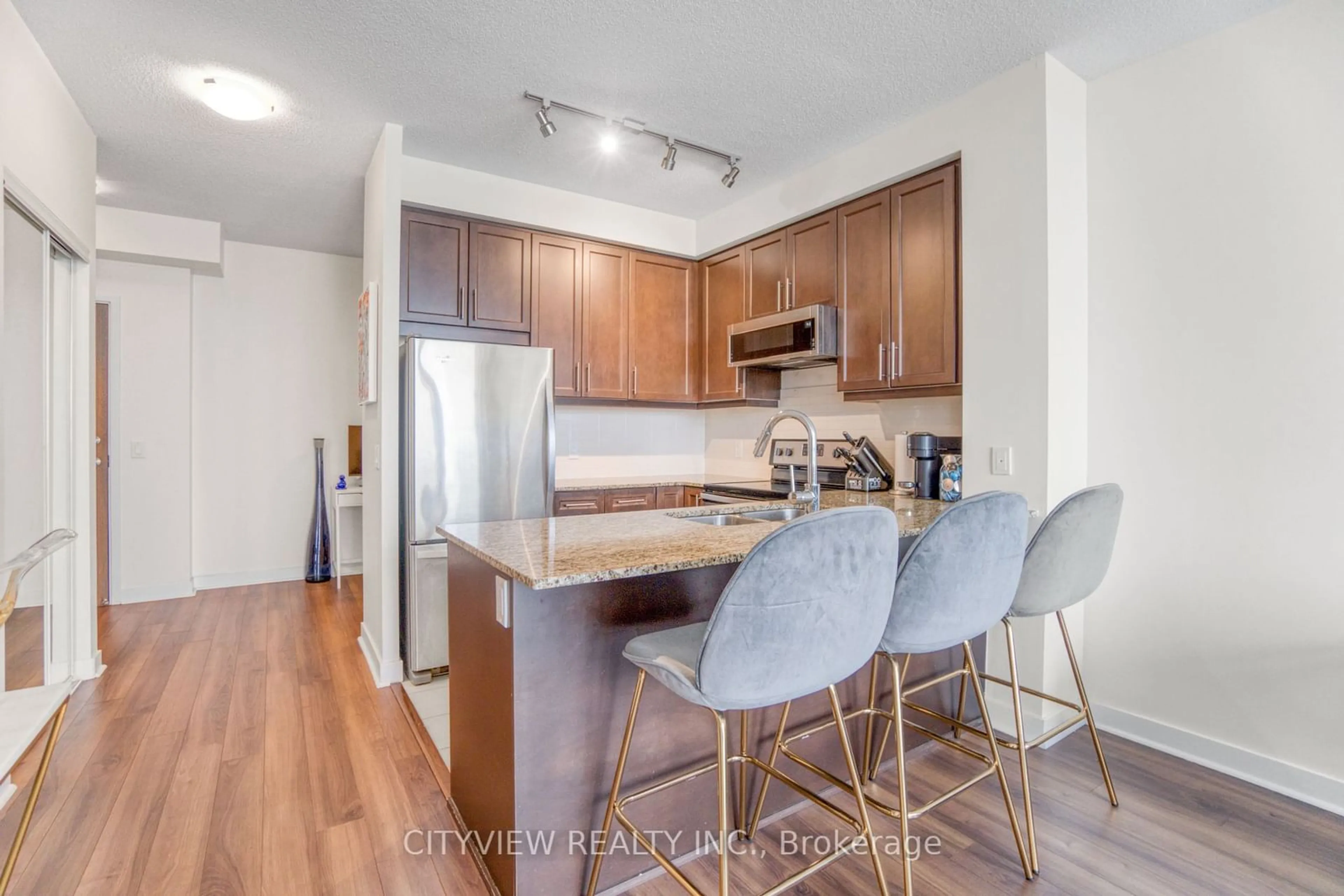 Open concept kitchen, wood/laminate floor for 3975 Grand Park Dr #3501, Mississauga Ontario L5B 0K4