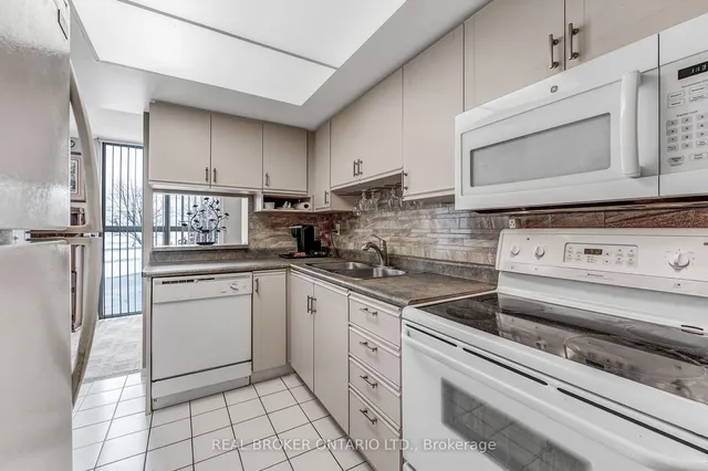 Additional property image - 600 Rexdale Blvd Unit 203