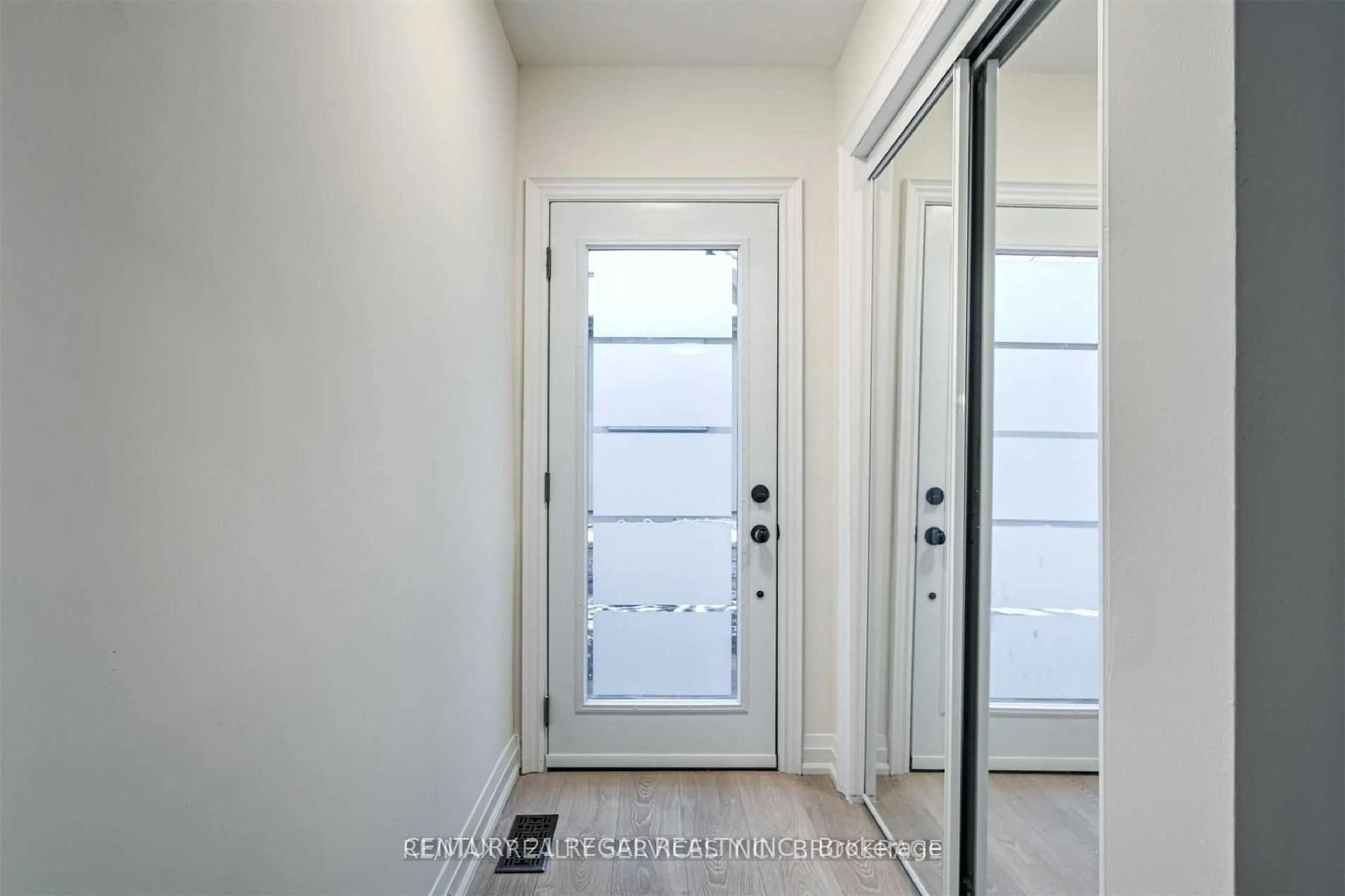 Indoor entryway for 41 Hardwick Crt, Toronto Ontario M9C 4G5