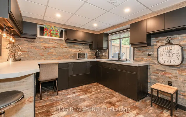 Additional property image - 4535 Gatineau Ave
