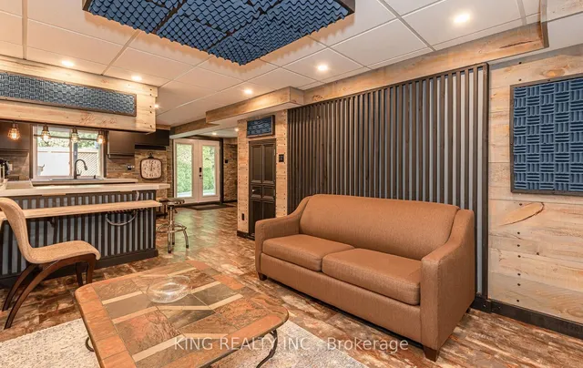 Additional property image - 4535 Gatineau Ave