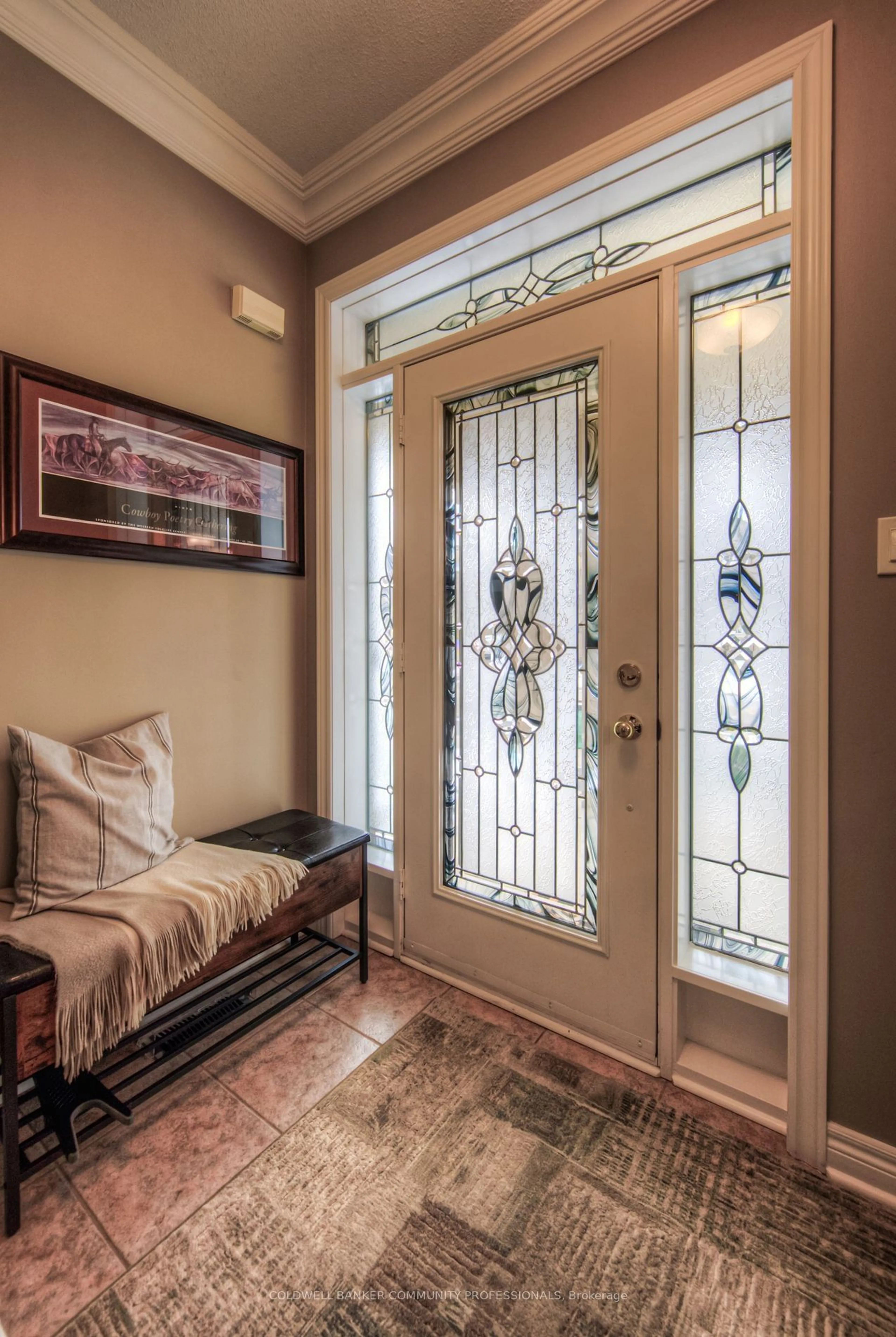 Indoor entryway for 233 Creek Path Ave, Oakville Ontario L6L 6T5