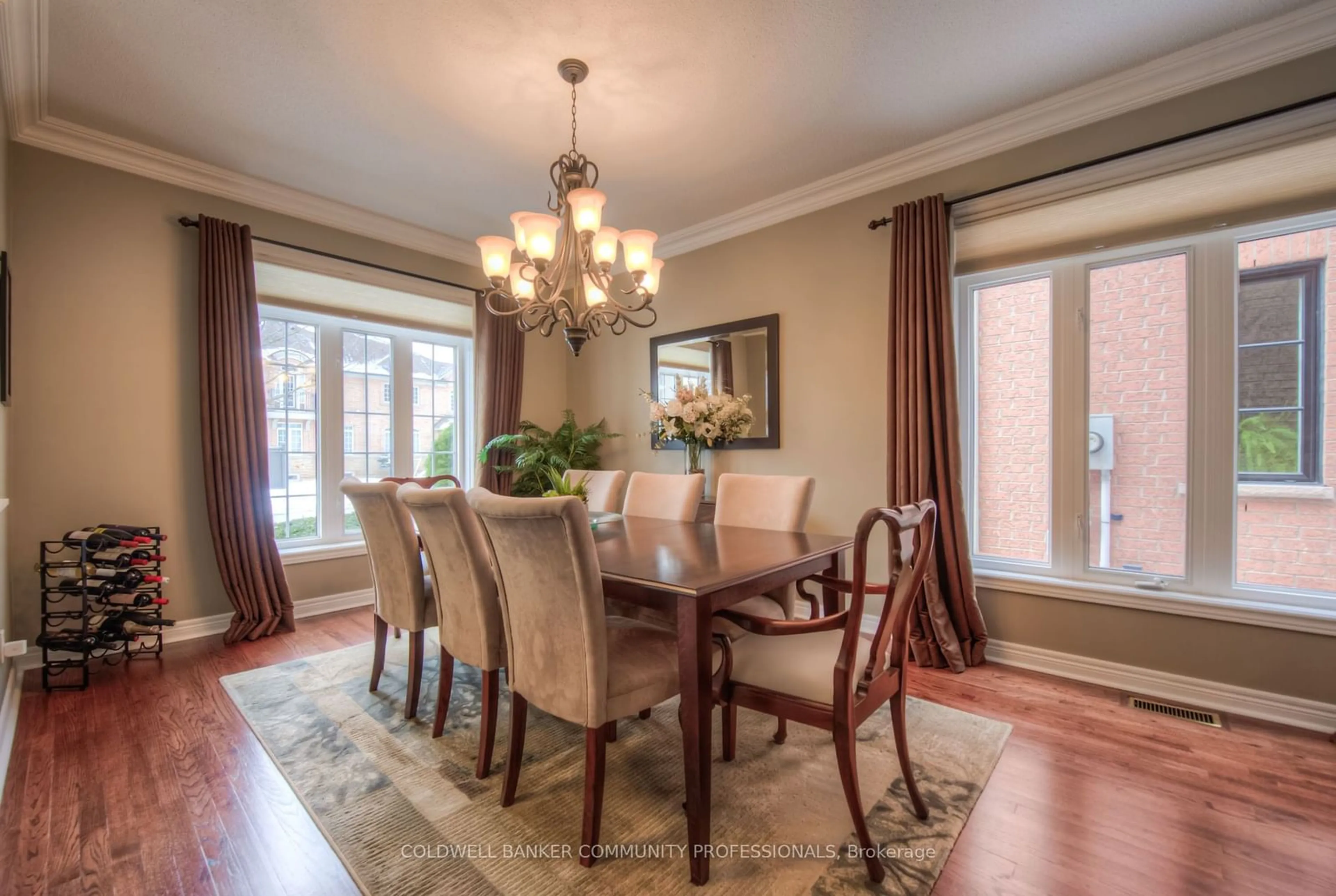 Dining room, unknown for 233 Creek Path Ave, Oakville Ontario L6L 6T5