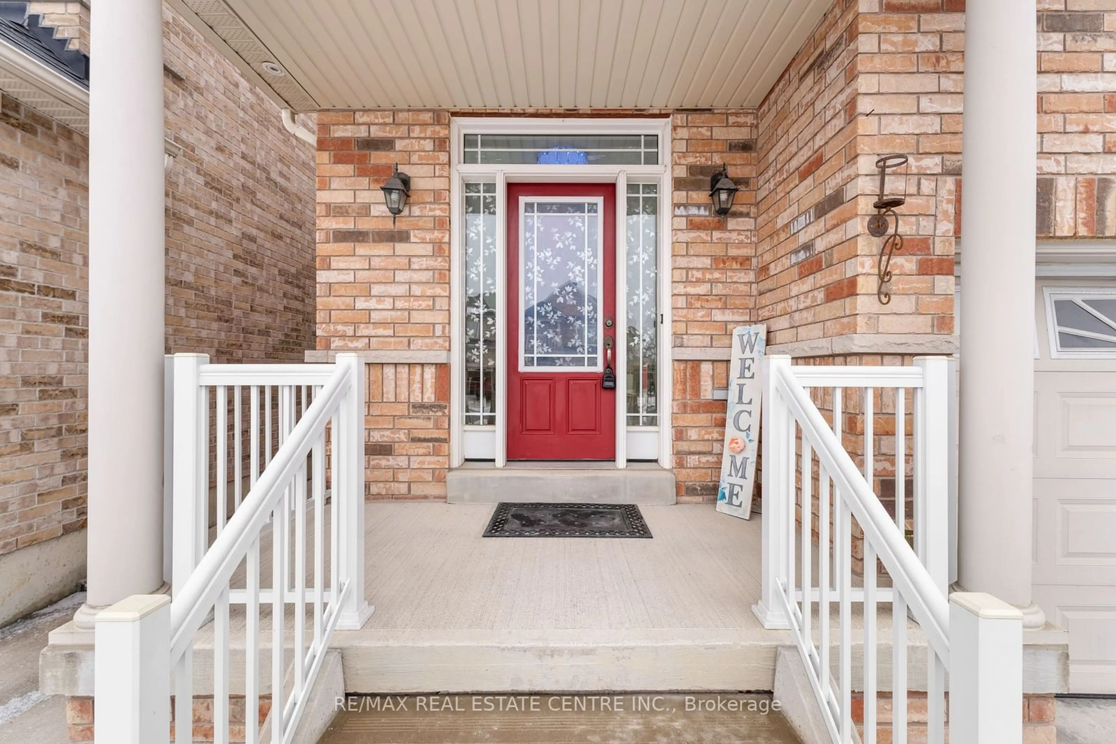 Indoor entryway for 74 Skyvalley Dr, Brampton Ontario L6P 3B7