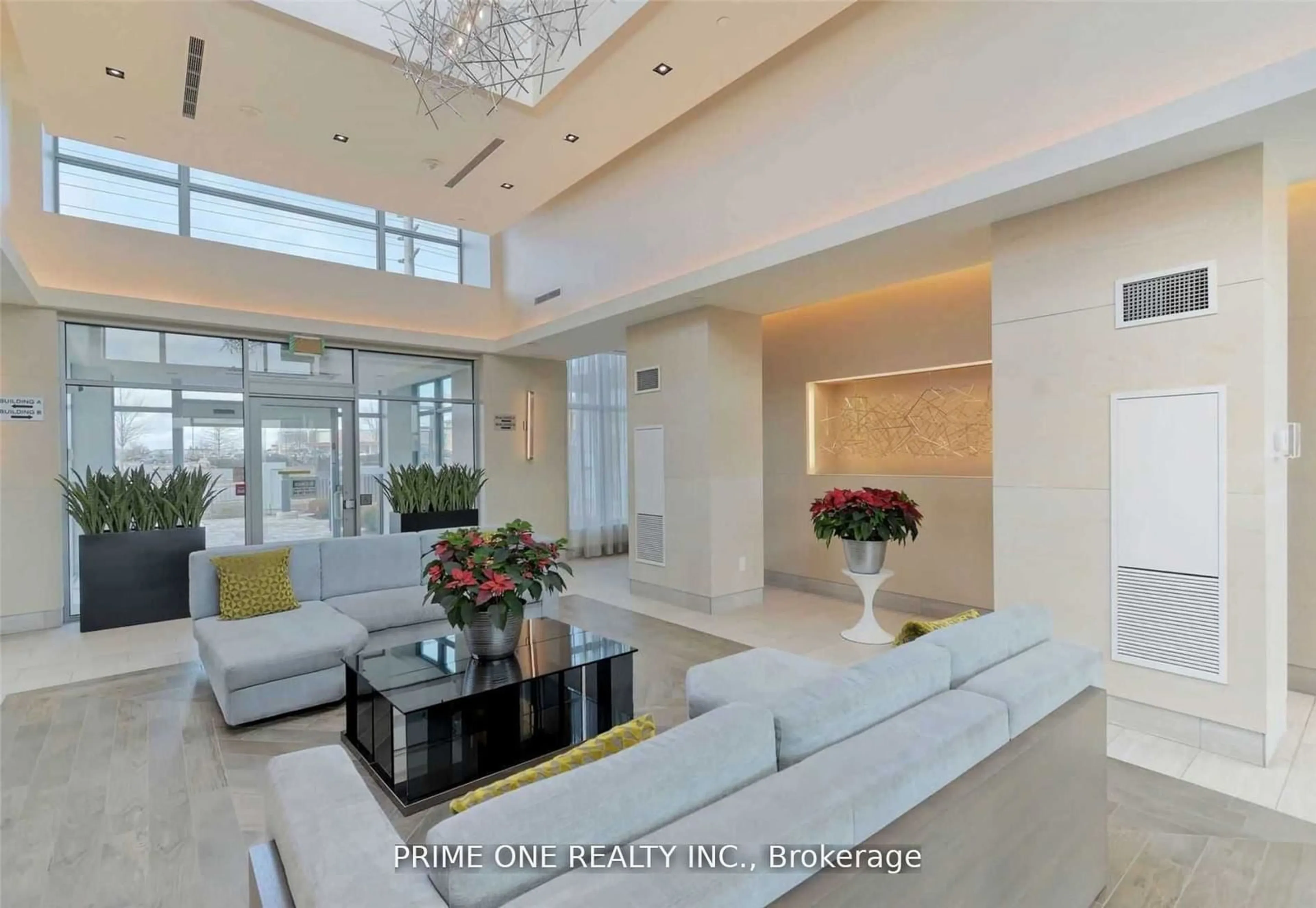 Indoor foyer for 4633 Glen Erin Dr #Ph 08, Mississauga Ontario L5M 0Y6