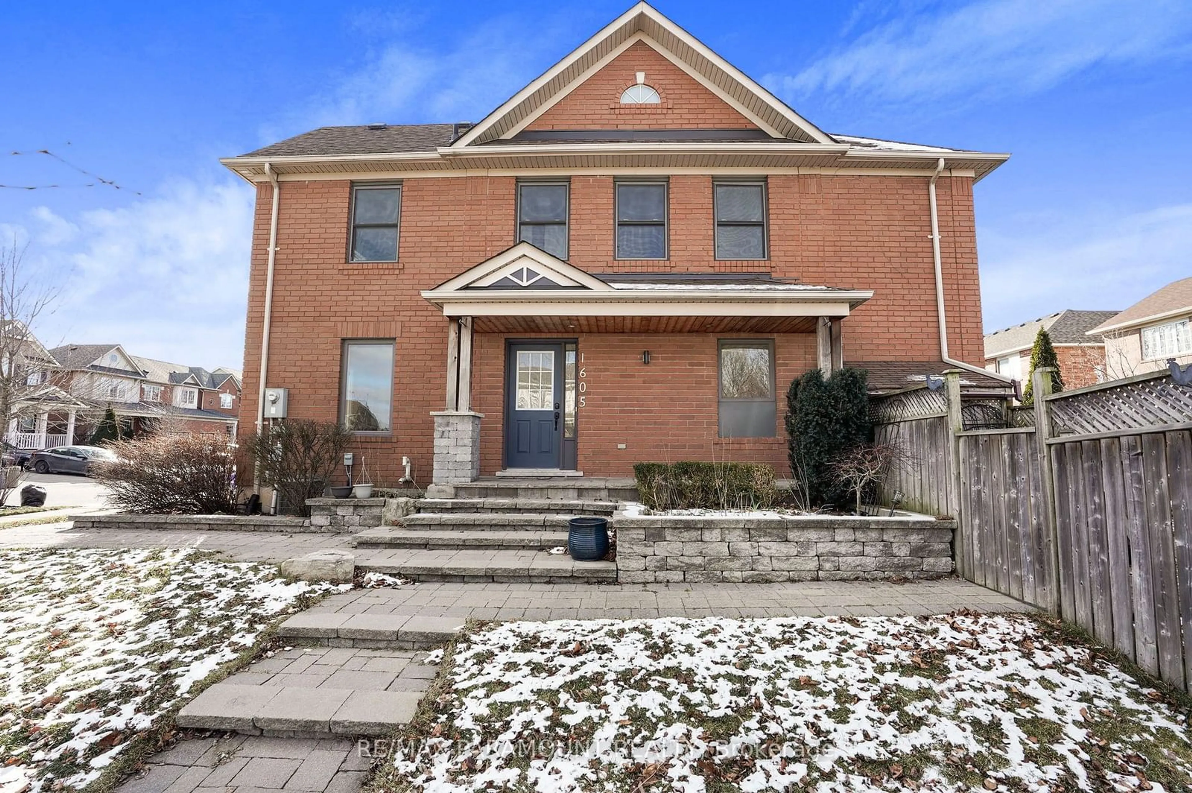 Home with brick exterior material, street for 1605 Gowling Terr, Milton Ontario L9T 5J6